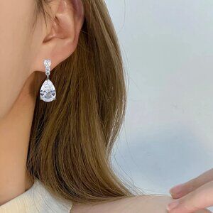 925 Sterling Silver Elegant Water Drop Earrings